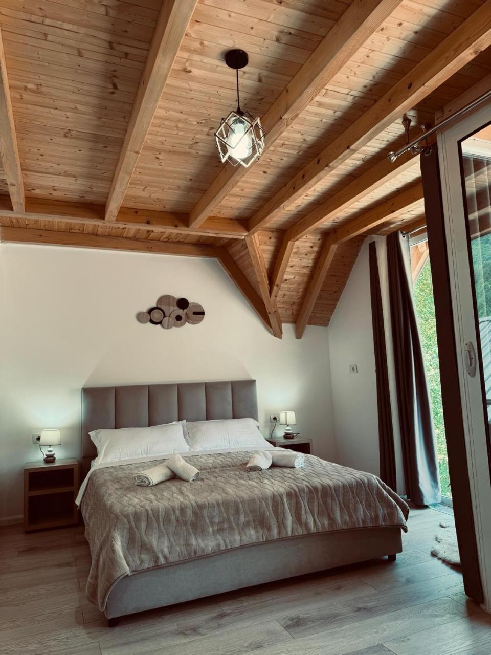 Serenity Guest house *